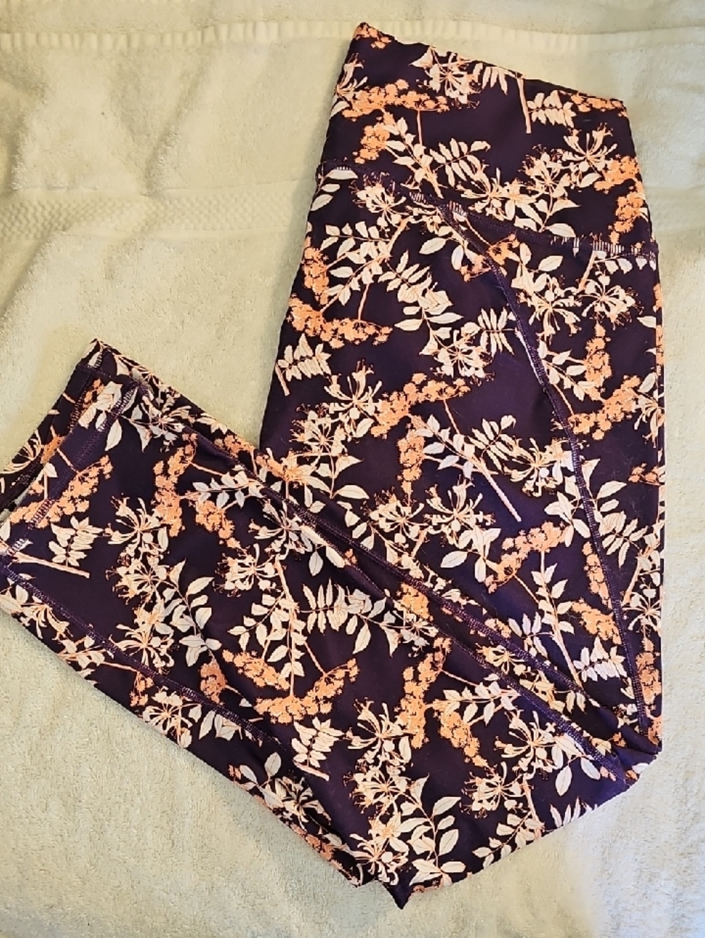 Fabletics Floral High-Rise Leggings - Purple & Peach